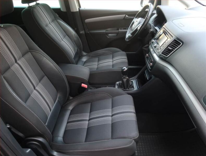 Volkswagen Sharan - hlavní fotka