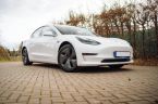 Tesla Model 3 - fotka číslo 1