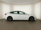 Tesla Model 3 - fotka číslo 5