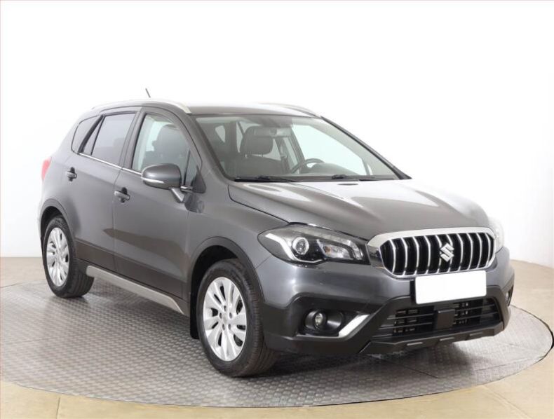 Suzuki SX4 - hlavní foto