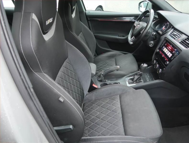 Škoda Octavia - hlavní fotka