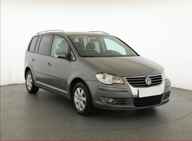 Volkswagen Touran - hlavní foto