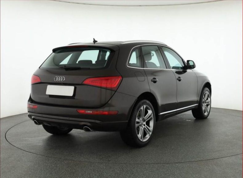 Audi Q5 - hlavní fotka