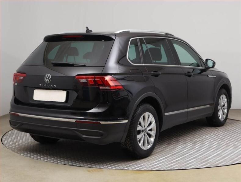 Volkswagen Tiguan - hlavní fotka