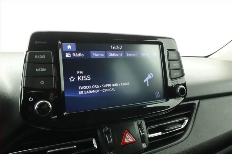 Hyundai i30 - hlavní fotka