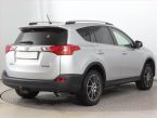 Toyota RAV 4 - fotka číslo 4