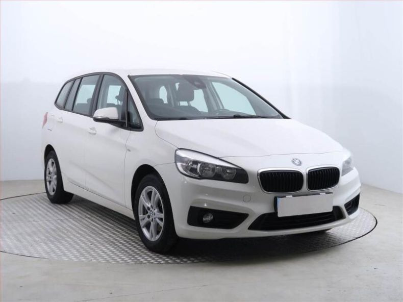 BMW Řada 2 - hlavní foto