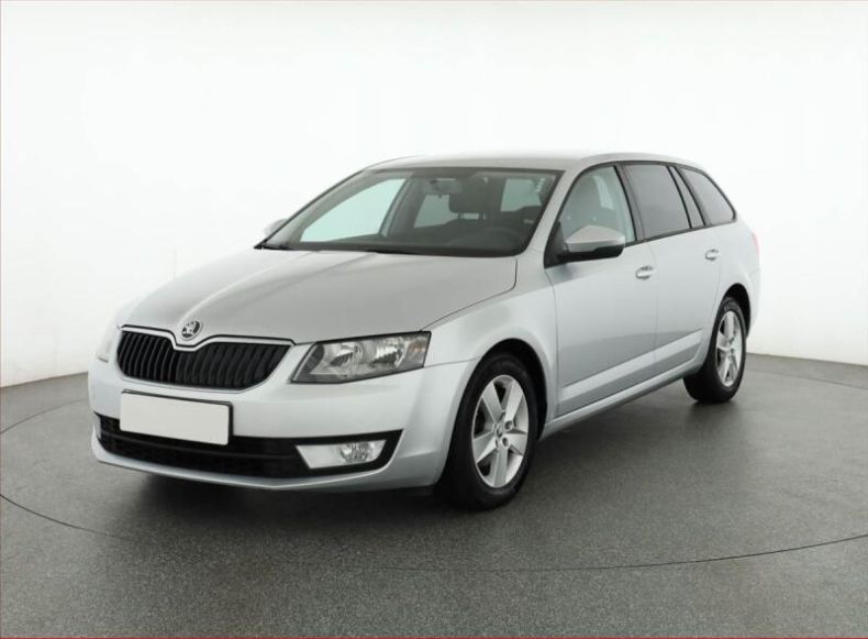 Škoda Octavia - hlavní fotka