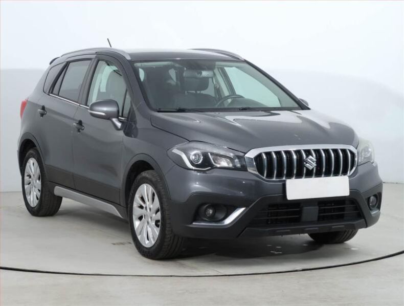 Suzuki SX4 - hlavní foto