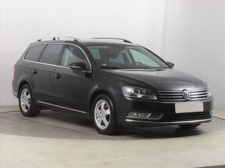 Volkswagen Passat - hlavní fotka inzerátu