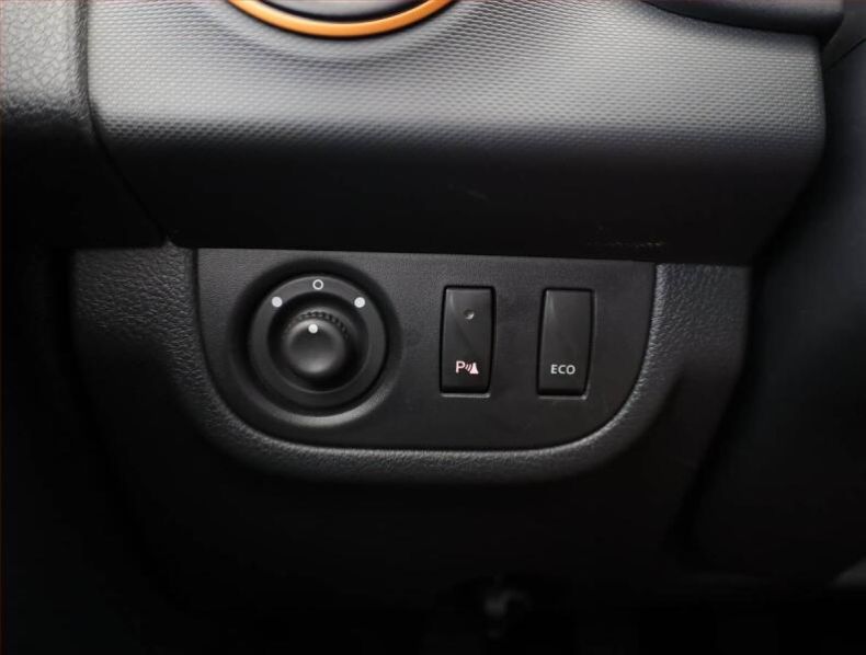 Dacia Sandero - hlavní fotka