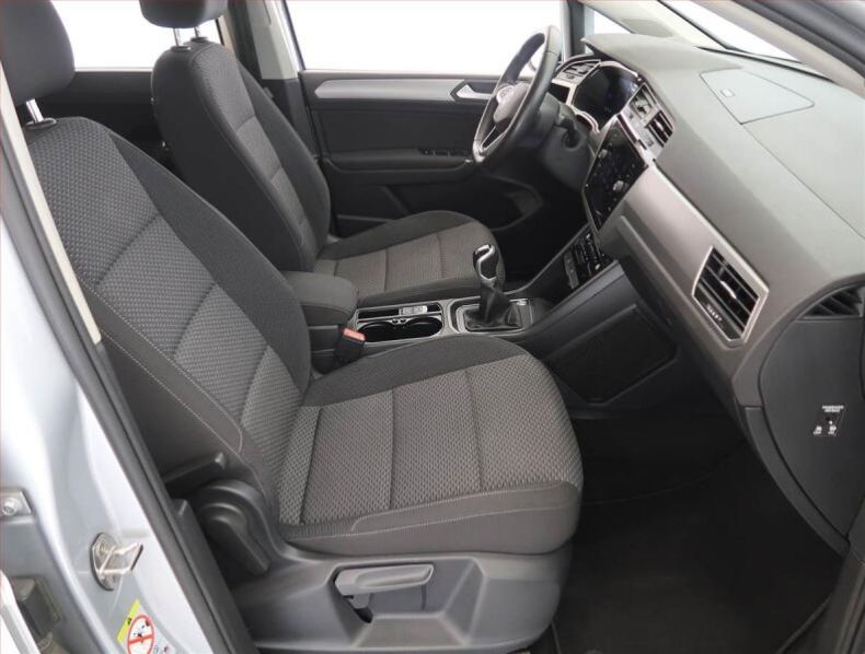 Volkswagen Touran - hlavní fotka