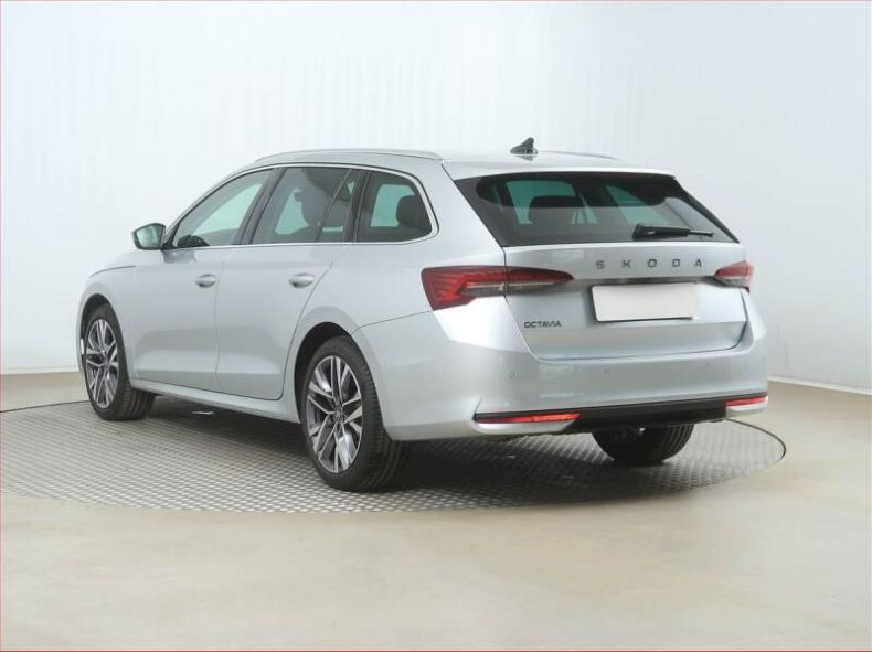 Škoda Octavia - hlavní fotka