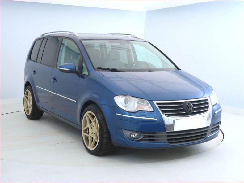 Volkswagen Touran - hlavní foto