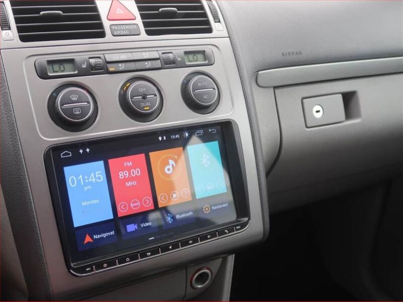 Volkswagen Touran - hlavní fotka