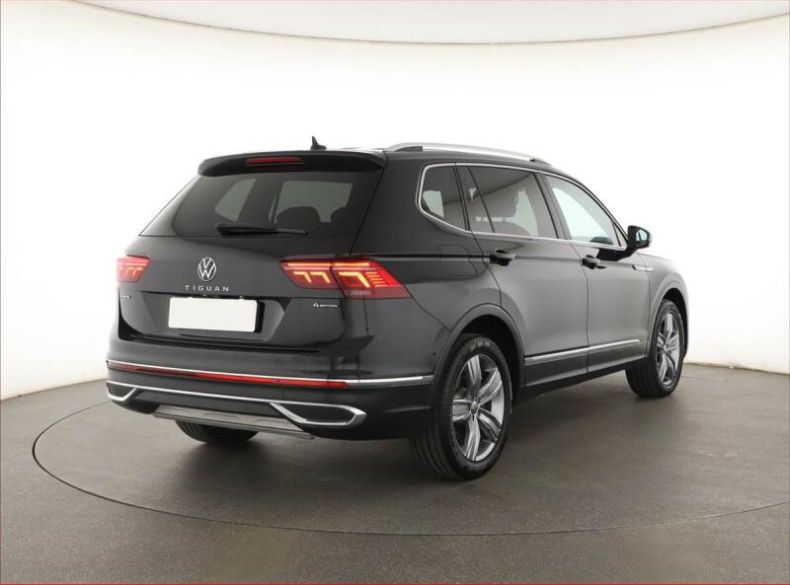 Volkswagen Tiguan - hlavní fotka