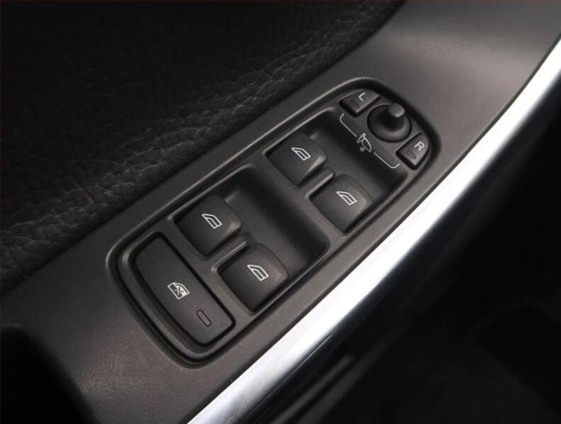 Volvo XC60 - hlavní fotka