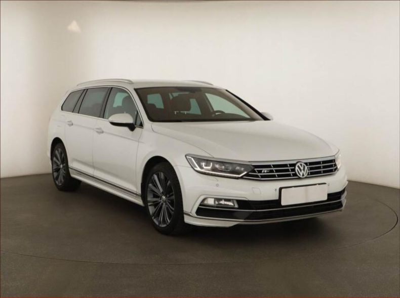 Volkswagen Passat - hlavní fotka inzerátu