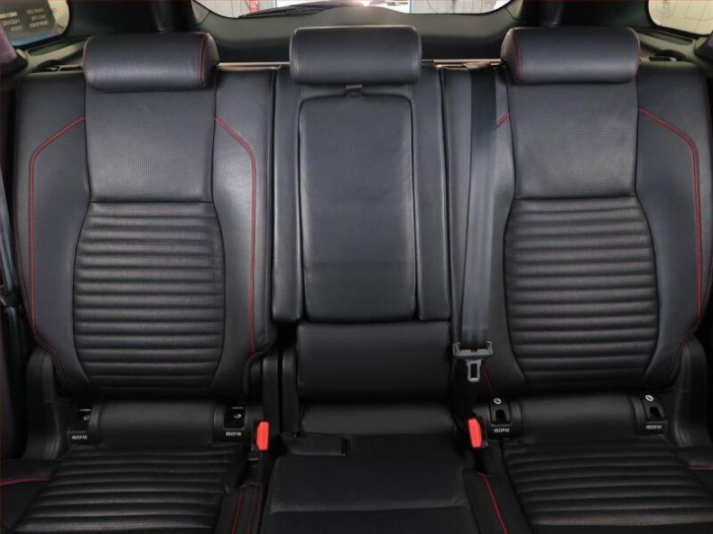 Land Rover Discovery - hlavní fotka