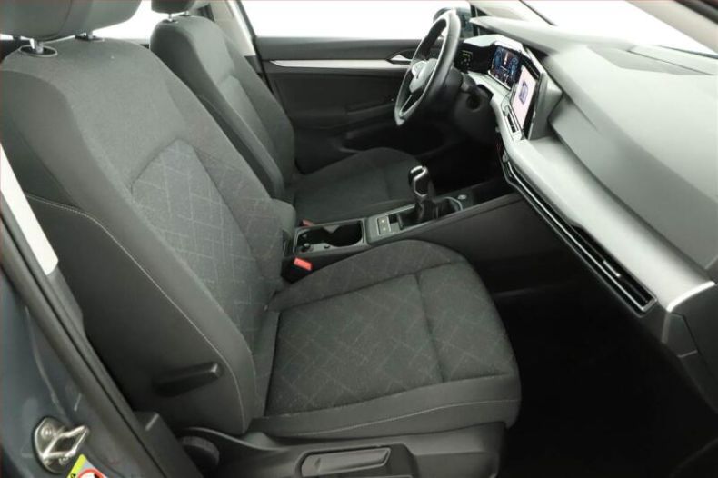 Volkswagen Golf - hlavní fotka