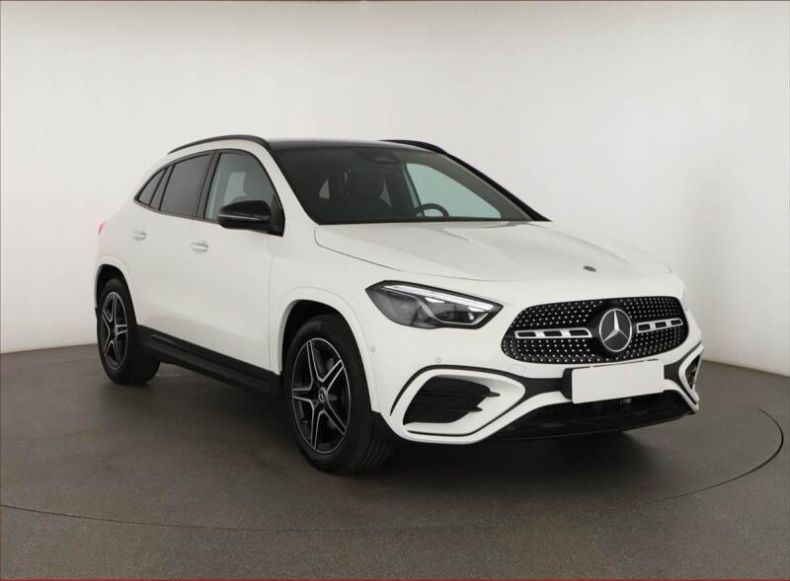 Mercedes Třída GLA - hlavní foto
