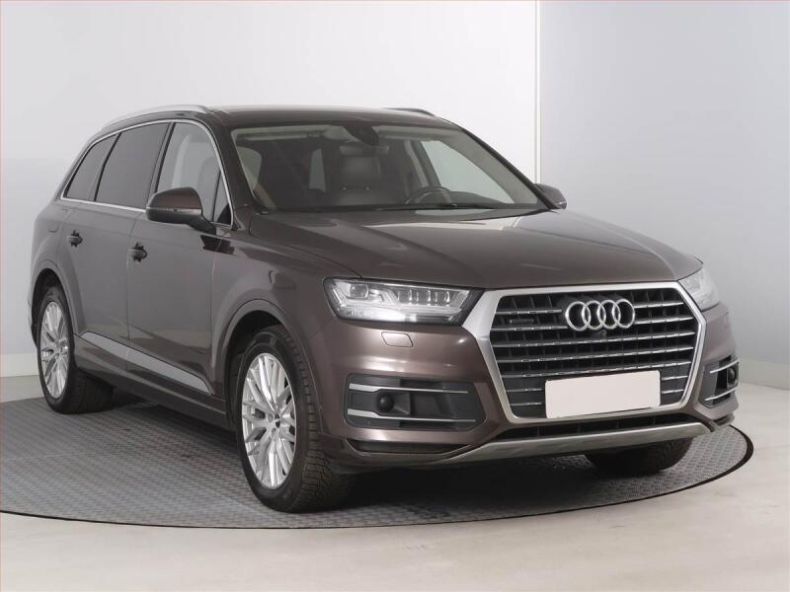 Audi Q7 - hlavní foto