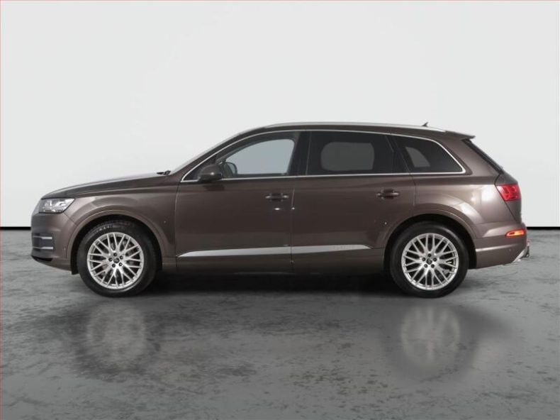 Audi Q7 - hlavní fotka