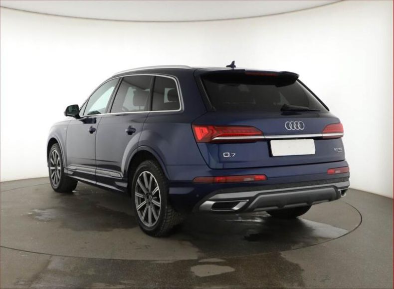 Audi Q7 - hlavní fotka