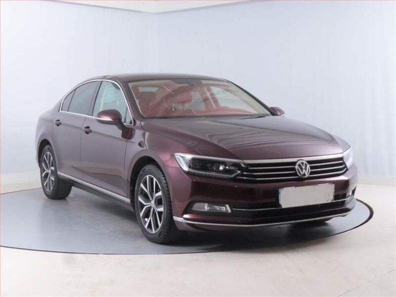Volkswagen Passat - hlavní fotka inzerátu