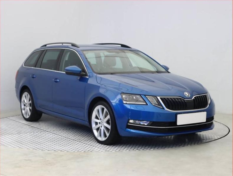 Škoda Octavia - hlavní fotka