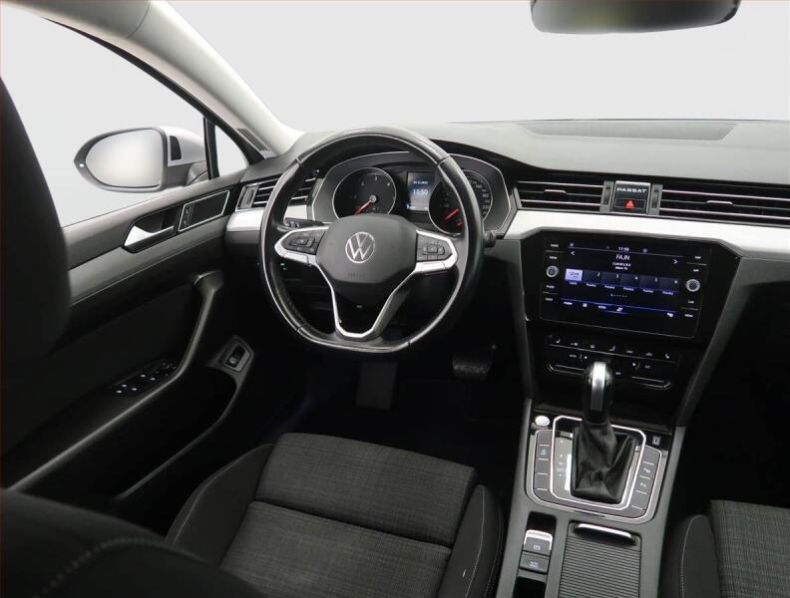 Volkswagen Passat - hlavní fotka