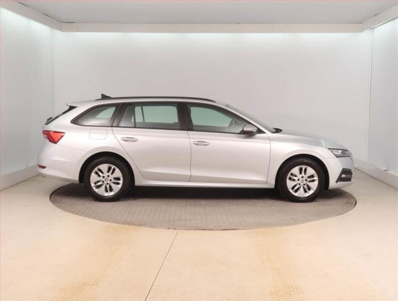 Škoda Octavia - hlavní fotka