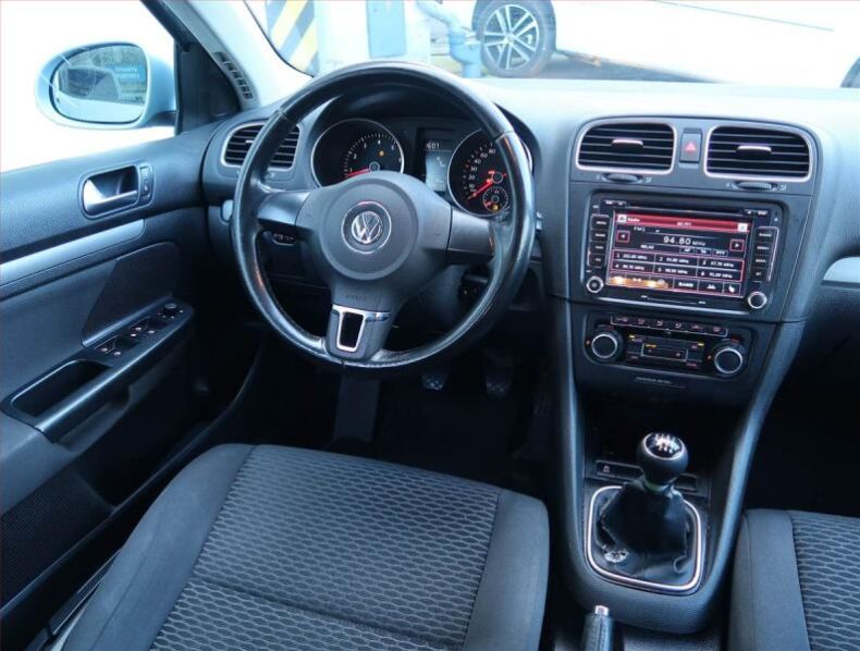 Volkswagen Golf - hlavní fotka