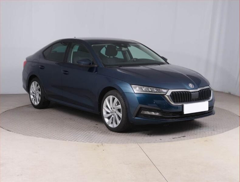 Škoda Octavia - hlavní fotka