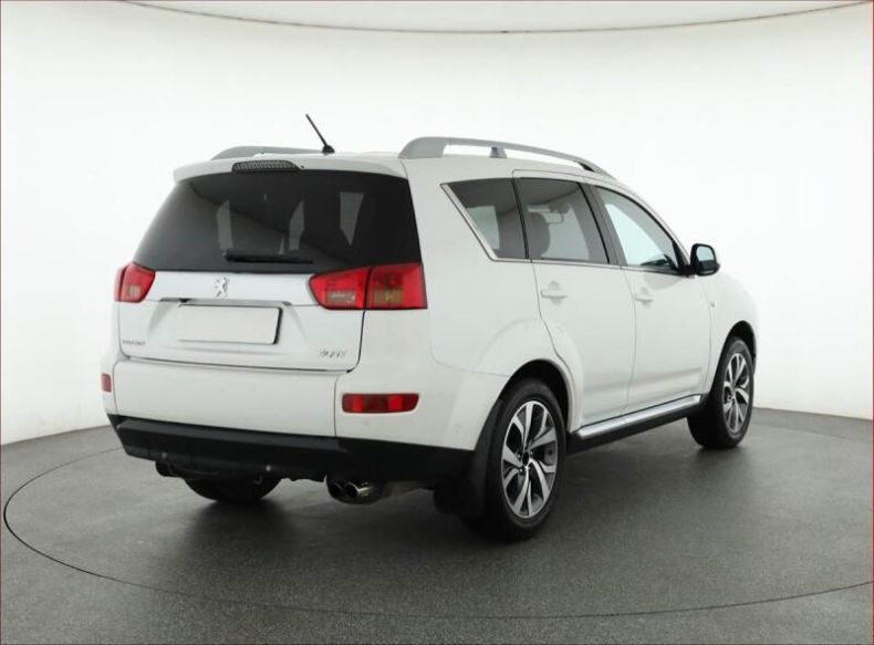 Peugeot 4007 - hlavní fotka
