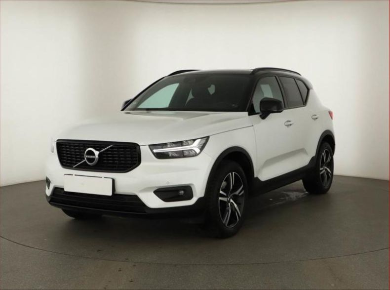 Volvo XC40 - hlavní fotka