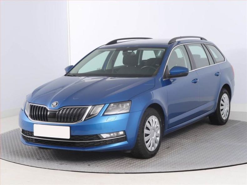 Škoda Octavia - hlavní fotka
