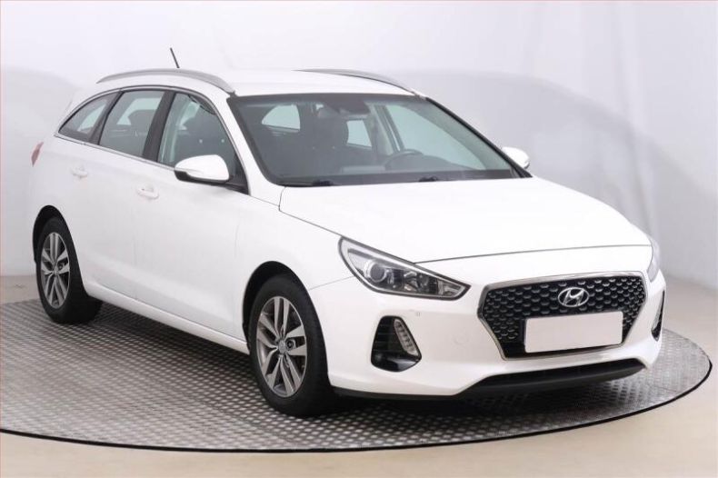 Hyundai i30 - hlavní foto