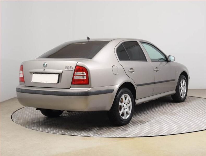 Škoda Octavia - hlavní fotka