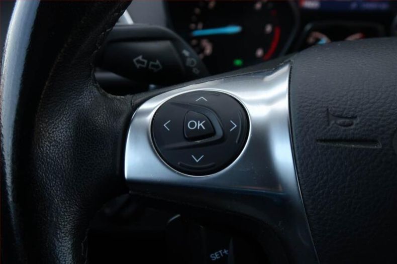 Ford Kuga - hlavní fotka