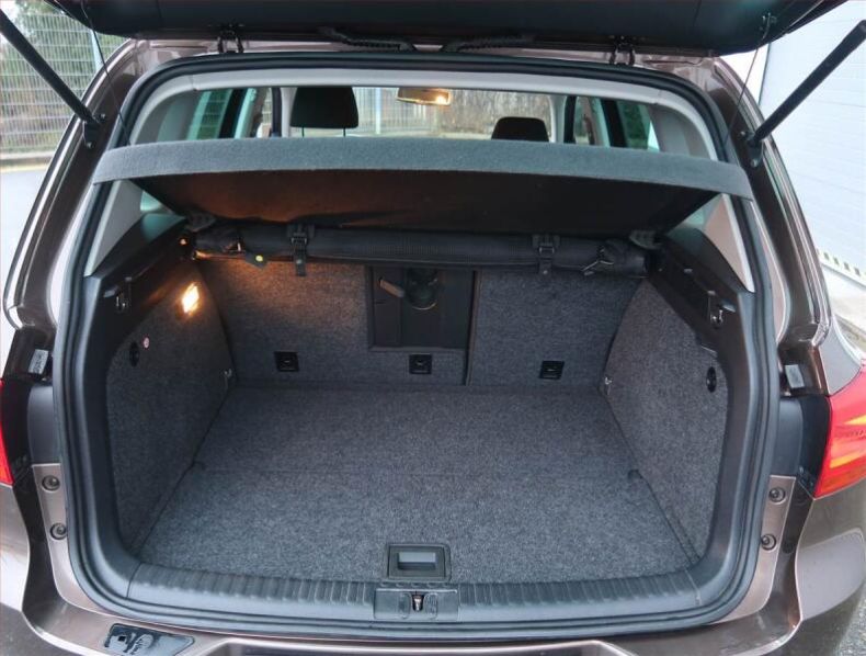 Volkswagen Tiguan - hlavní fotka