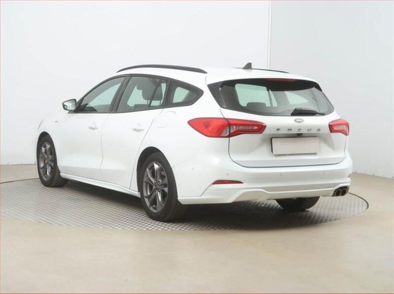 Ford Focus - hlavní fotka