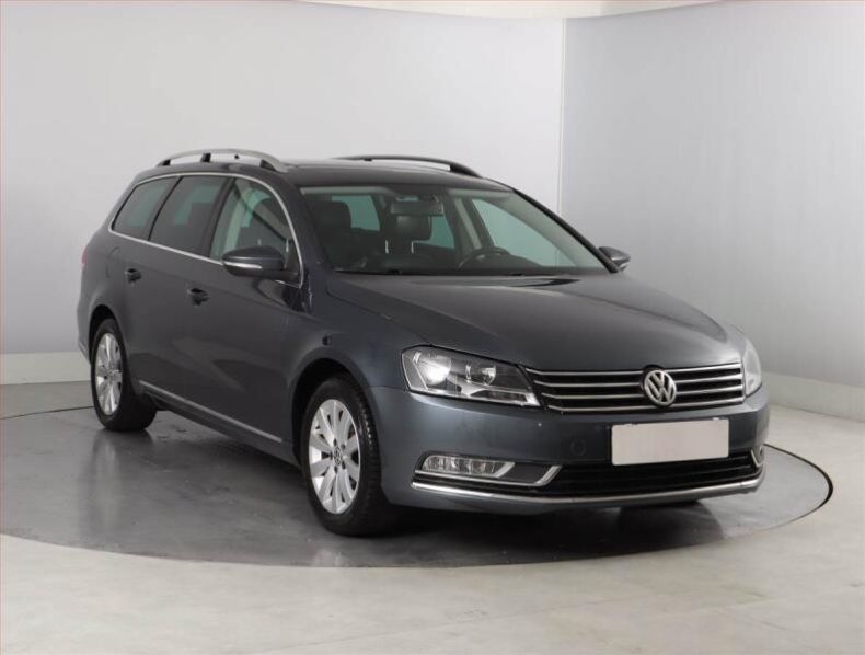Volkswagen Passat - hlavní foto