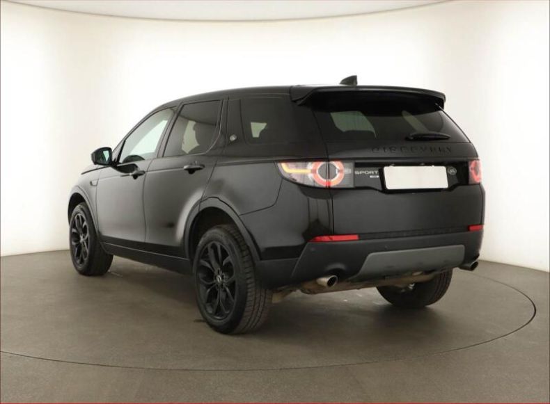 Land Rover Discovery - hlavní fotka