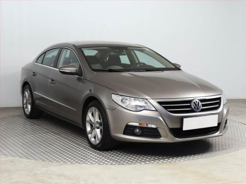 Volkswagen Passat - hlavní fotka inzerátu