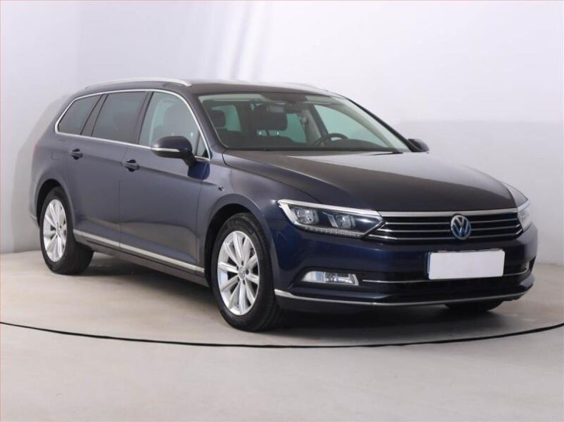 Volkswagen Passat - hlavní fotka inzerátu