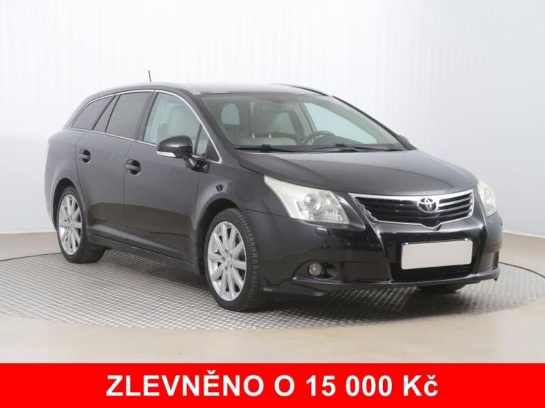 Toyota Avensis - hlavní foto
