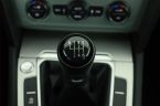 Volkswagen Passat - fotka číslo 13