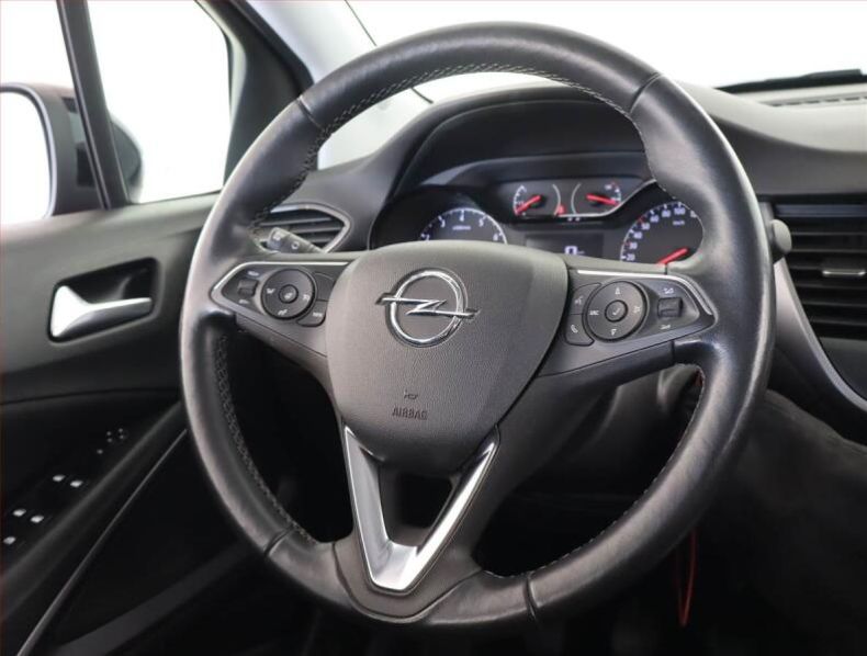 Opel Crossland X - hlavní fotka