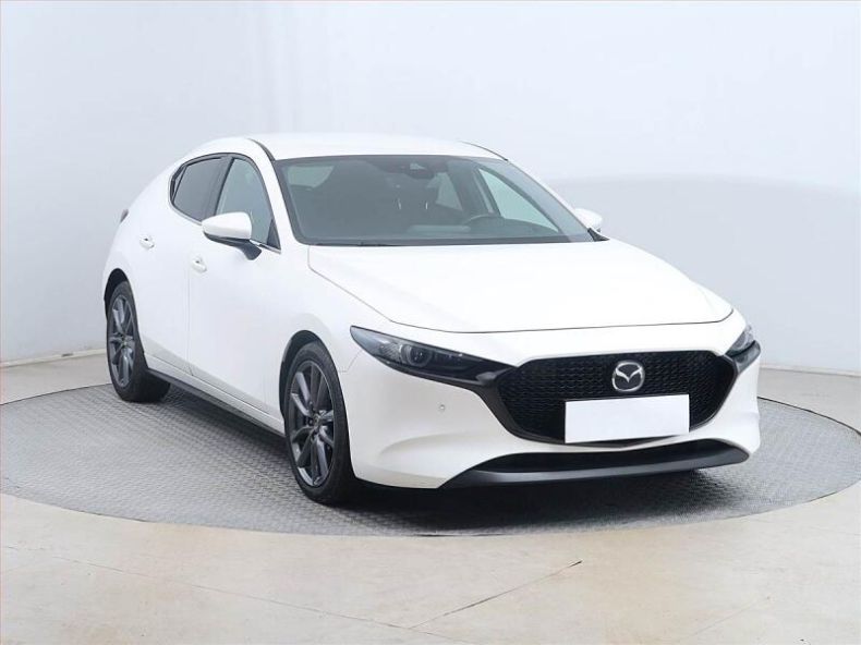 Mazda 3 - hlavní foto